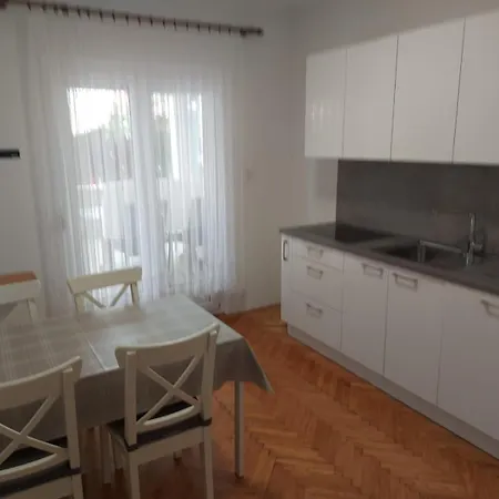 Manda Apartment Nin