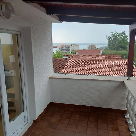 Manda Apartment *