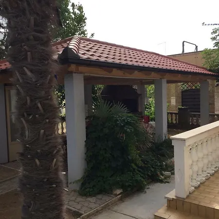 Apartment Manda *