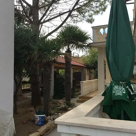 Manda Apartment