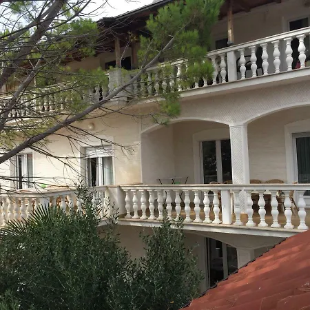 Manda Apartment Nin